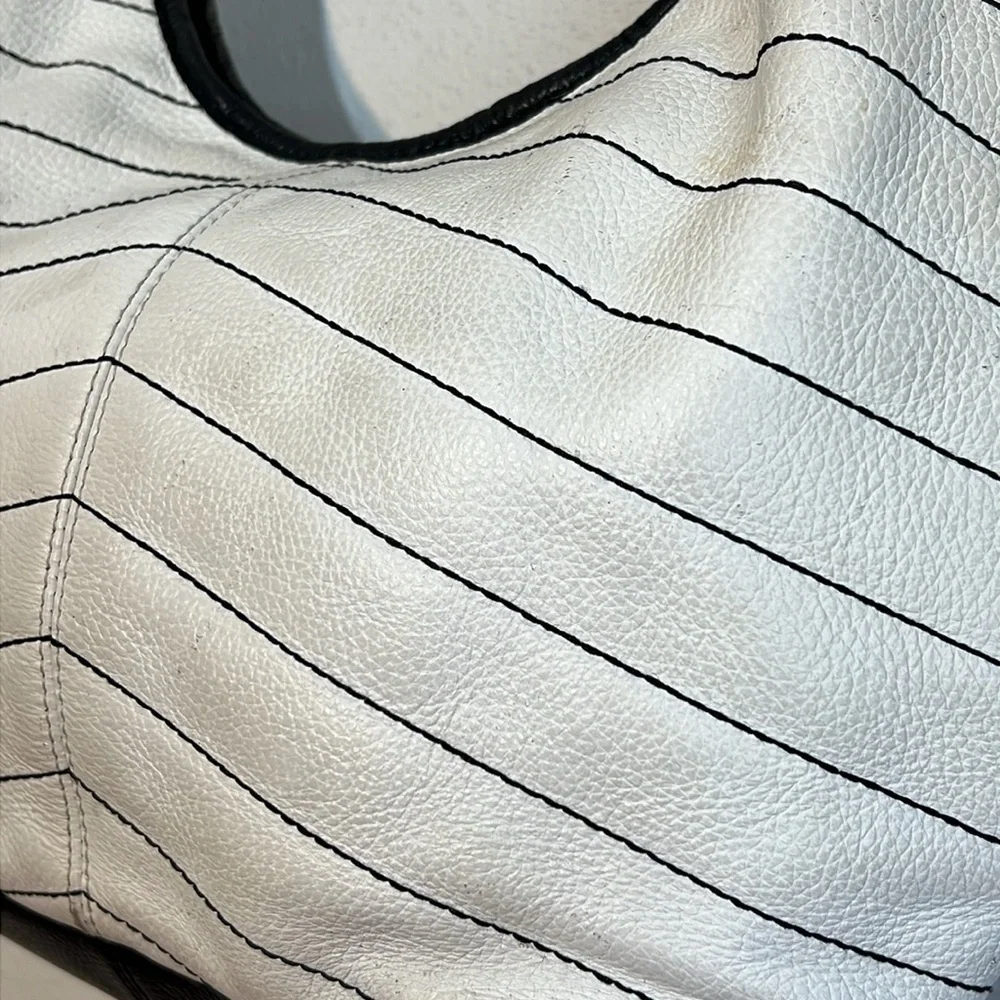Bodhi Hobo Leather Slouchy White/ Black Shoulder Handbag